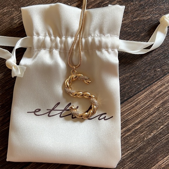 S Necklace - Picture 2 of 3